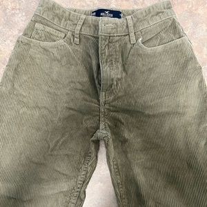 Size 00R Hollister corduroy pants. Olive green.